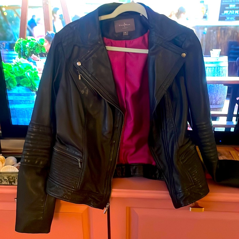 Cole Haan leather jacket w lining